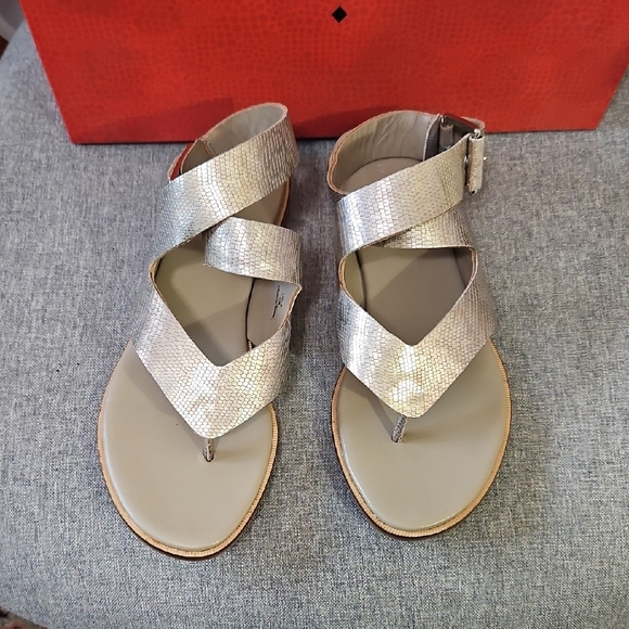 Donald J. Pliner Shoes - Donald J. Pliner Metallic Silver Lizard Print Crisscross Toe-Post Sandals New